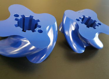 Usinage 3D de pignon en Pom Bleu secteur alimentaire dans l’AIN
